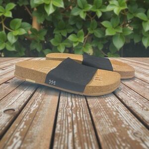 **like new** Message Mullen Classic Black Slide Sandals with Cork Sole
